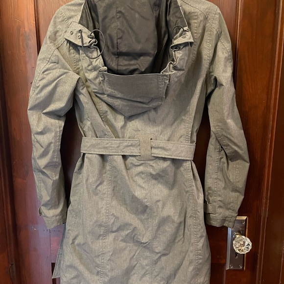 REI ELEMENTS WATERPROOF LIGHTWEIGHT JACKET PARKA SZ S - Picture 2 of 16